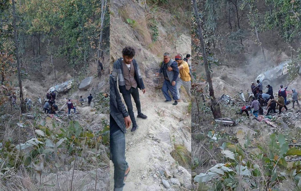 बस दुर्घटना अप्डेटः धुलिखेलमा उपचारारत चार जनाको मृत्यु , मृत्यु हुनेको संख्या १३