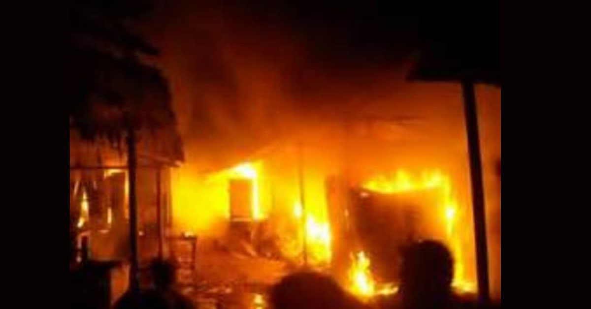 दैलेखको स्वास्थ्य केन्द्रमा आगजनी, आगो लगाएको आशंकामा प्रहरी छानबिन सुरु