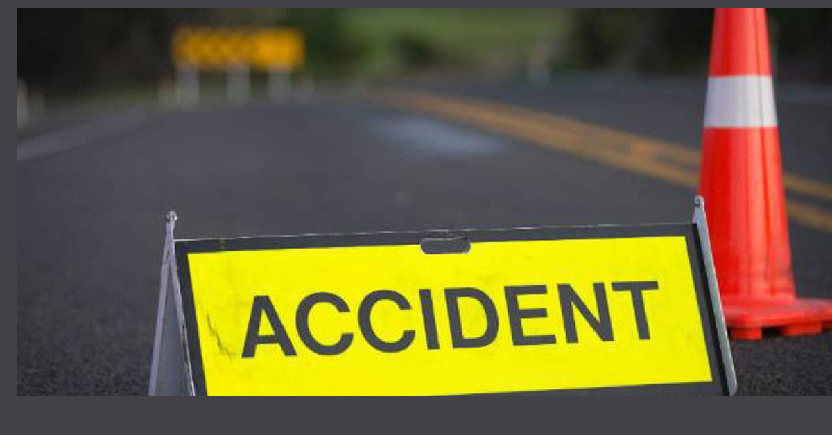 गर्भवती बोकेको एम्बुलेन्स ट्रकमा ठोक्किदा चार घाइते