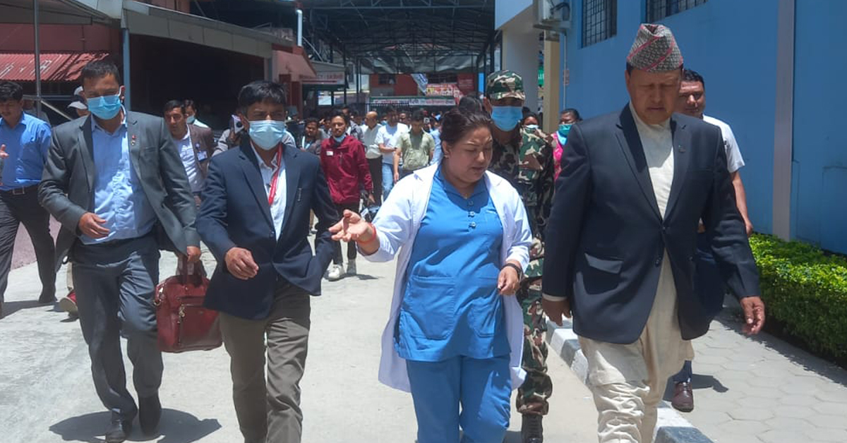 स्वास्थ्यमन्त्री बस्नेत गंगालाल ह्दय रोग केन्द्रको छड्के निरीक्षणमा