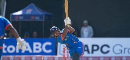 हङकङ सिक्सेज : नेपालले इंग्ल्याण्डलाई हरायो, सन्दीप जोराको अर्धशतक