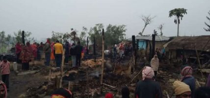 रौतहटमा आगलागि हुँदा २५ घर जलेर नष्ट