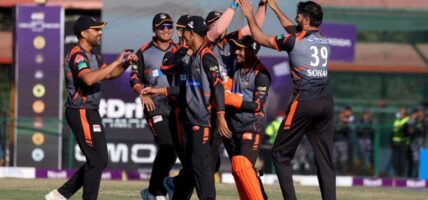 चितवन राइनोज सामु पोखरा एभेन्जर्सको लज्जास्पद हार