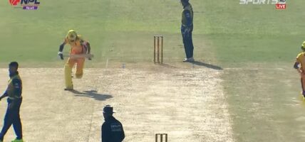 सुदूरपश्चिम रोयल्सले विराटनगर किङ्सलाई दियो १८३ रनको लक्ष्य