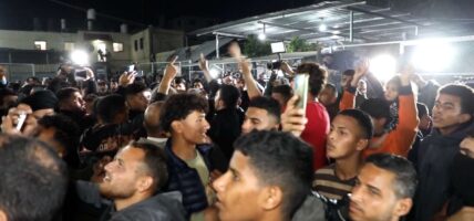 गाजामा युद्धविरामले खुशीयाली, तीन चरणमा सम्झौता कार्यान्वयन हुने