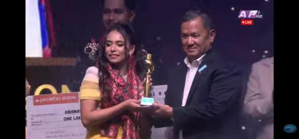 गंगा साेनामले जितिन नेपाल अाइडल सिजन ६ काे उपाधि