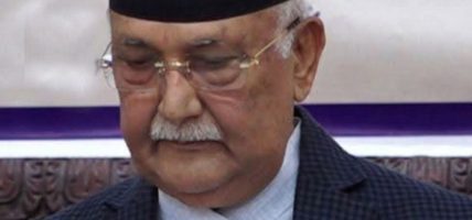 ओलीलाई सेनाको ब्रिफिङः ‘जनता मारेर नेता जोगाउन सक्दैनौं’