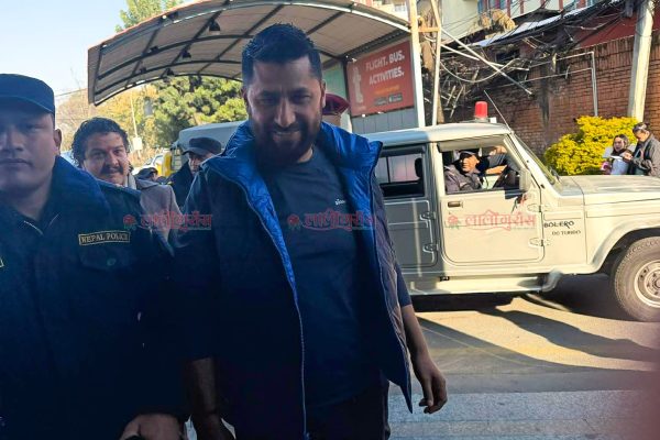 रास्वपा सभापति रवि लामिछाने थुनामुक्त