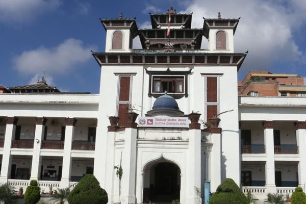 देशभरका निर्वाचन क्षेत्रबाट ४९ उम्मेदवारले मनोनयन फिर्ता लिएः निर्वाचन आयोग