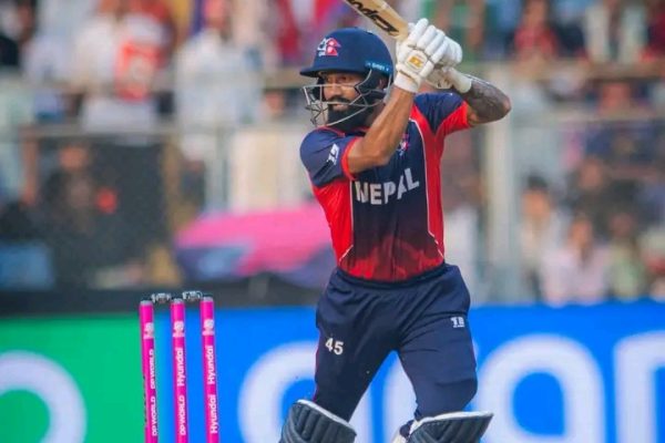 विश्वकप क्रिकेटः वेस्टइन्डिजविरुद्ध नेपाल ब्याटिङ गर्दै
