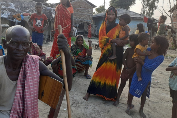 दलित बस्तीमा निर्वाचनको चर्चा