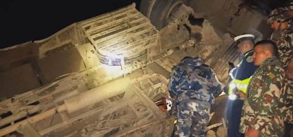 चरौदी बस दुर्घटना : दुई विदेशीसहित १७ जनाको मृत्यु, उद्धार सकियो