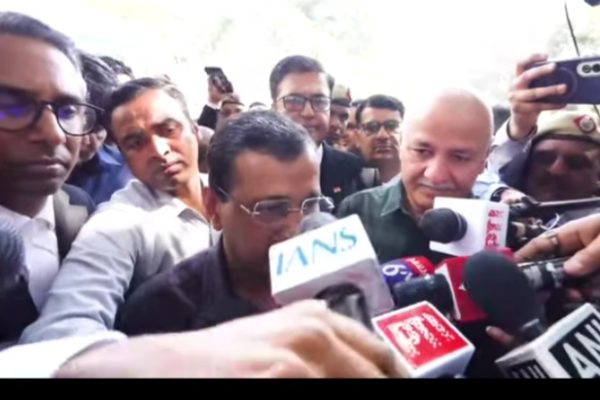 केजरीवाल भ्रष्टाचार आरोपमुक्त केजरीवाल भ्रष्टाचार आरोपमुक्त