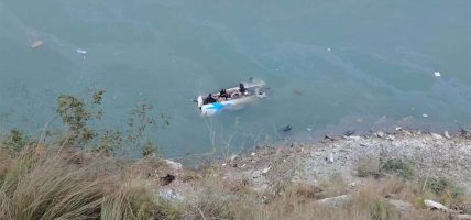 रामेछाप बस दुर्घटना अपडेट : मृतकको संख्या १० पुग्यो