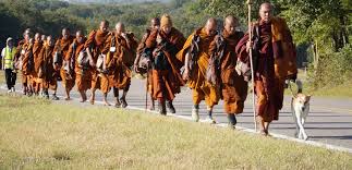 बुद्धको सन्देश बोकेका भिक्षुहरूको अमेरिकामा ‘लङ्ग मार्च’ बुद्धको सन्देश बोकेका भिक्षुहरूको अमेरिकामा ‘लङ्ग मार्च’