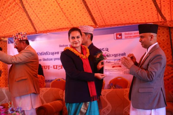 प्रतिनिधिसभा सदस्य निर्वाचन : समानुपातिक निर्वाचन प्रणालीतर्फ निर्वाचित सांसदलाई प्रमाणपत्र वितरण