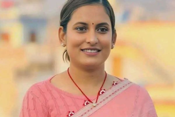 वादी समुदायका पहिलो महिला मन्त्री  सीता वादी (जीवनीसहित)