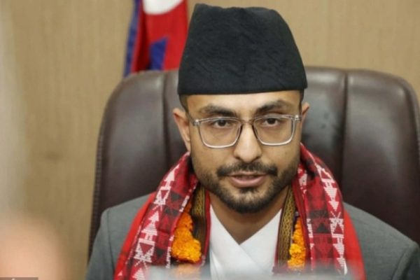 कानुन विपरित लिइएको शुल्क विद्यार्थीलाई फिर्ता गर्न शिक्षा मन्त्रालयको निर्देशन