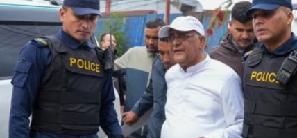 अध्यक्ष ओली र नेता लेखक रिहा