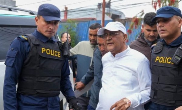 अध्यक्ष ओली र नेता लेखक रिहा