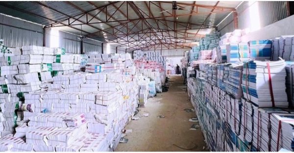 नयाँ शैक्षिक सत्र अगावै कर्णालीमा पुग्यो पाठ्यपुस्तक नयाँ शैक्षिक सत्र अगावै कर्णालीमा पुग्यो पाठ्यपुस्तक