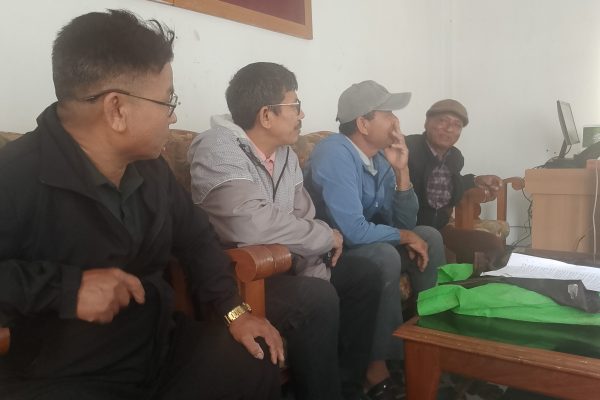 अव्यवस्थित वसोवास व्यवस्थापन संघर्ष समितिले भेटे राष्ट्रिय स्वतन्त्र पार्टिका सभापति:वास्तोलालाई