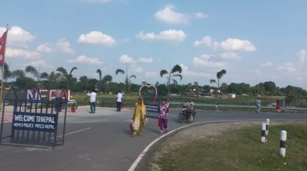 भन्सार नाका कडाइ पछि भद्रपुर व्यापार चहलपहल व्यापारी खुसी
