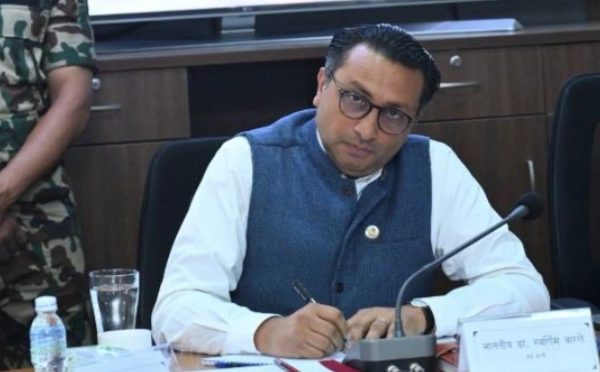 सरकारको वार्षिक नीति तथा कार्यक्रम प्रधानमन्त्री बालेन्द्र शाहका तर्फबाट अर्थमन्त्री डा. स्वर्णिम वाग्लेले प्रस्ताव गरे