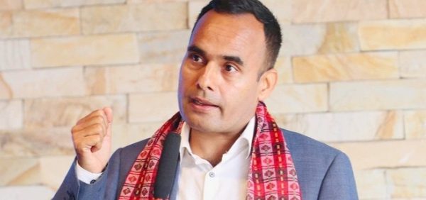 विज्ञापन वितरणमा व्यापक अनियमितता र चलखेल हुने गरेको छ: सूचना तथा सञ्चारमन्त्री डा. विक्रम तिमिल्सिनाले विज्ञापन वितरणमा व्यापक अनियमितता र चलखेल हुने गरेको छ: सूचना तथा सञ्चारमन्त्री डा. विक्रम तिमिल्सिनाले