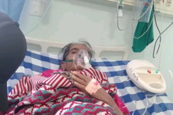 आमाको ज्यान बचाइदिन सहयोगको याचना गर्दै गायिका धना परियारको भावुक अपिल
