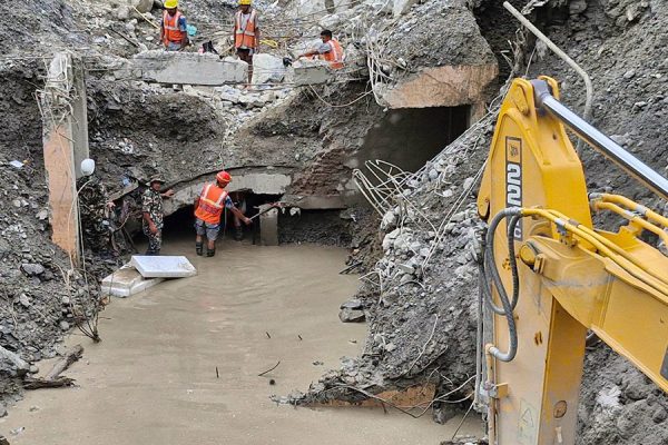 बाढीपछी पुनर्निर्माणका लागि ७ खर्ब २३ अर्ब ३१ करोड ५२ लाख रुपैयाँ आवश्यक पर्ने बाढीपछी पुनर्निर्माणका लागि ७ खर्ब २३ अर्ब ३१ करोड ५२ लाख रुपैयाँ आवश्यक पर्ने